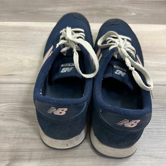 New Balance Classic Navy blue with pink logo | Size 8 - Picture 4 of 5